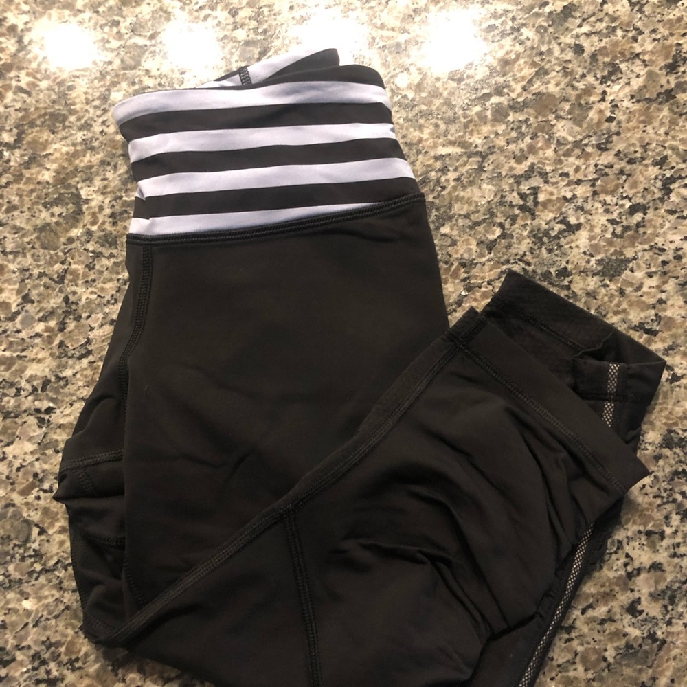 Lululemon Crop Leggings Size 6